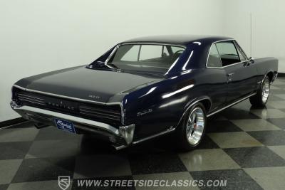 1966 Pontiac GTO Tri Power