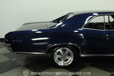 1966 Pontiac GTO Tri Power
