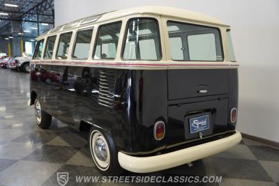 1975 Volkswagen Type 2 23 Window Deluxe