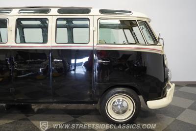 1975 Volkswagen Type 2 23 Window Deluxe