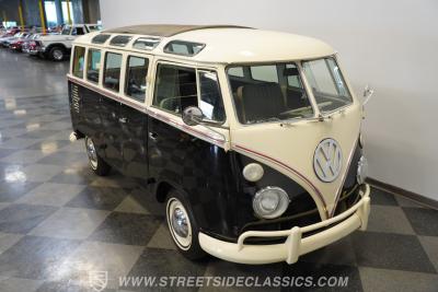 1975 Volkswagen Type 2 23 Window Deluxe