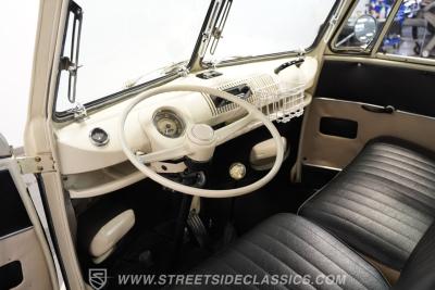 1975 Volkswagen Type 2 23 Window Deluxe