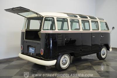 1975 Volkswagen Type 2 23 Window Deluxe