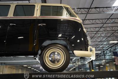 1975 Volkswagen Type 2 23 Window Deluxe