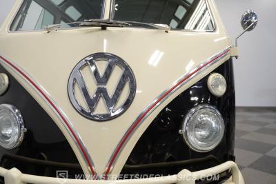 1975 Volkswagen Type 2 23 Window Deluxe