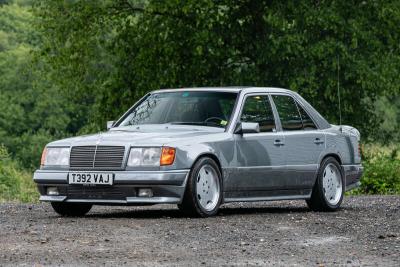 1990 Mercedes - Benz 300E AMG