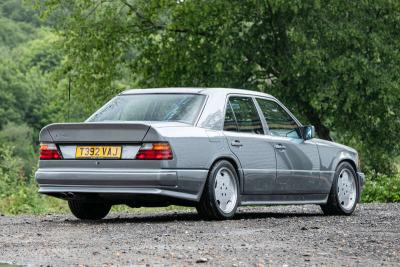 1990 Mercedes - Benz 300E AMG