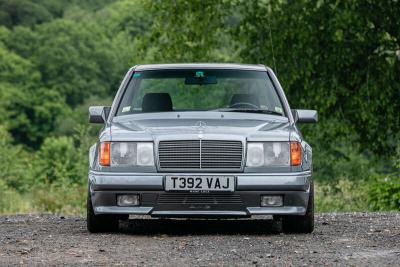 1990 Mercedes - Benz 300E AMG