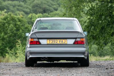 1990 Mercedes - Benz 300E AMG