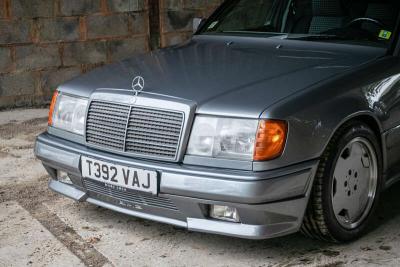 1990 Mercedes - Benz 300E AMG