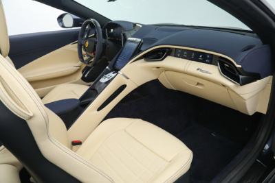 2025 Ferrari ROMA SPIDER