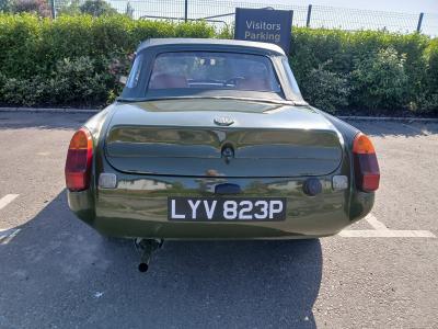 1976 MG B Roadster