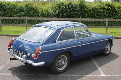 1966 MG B GT