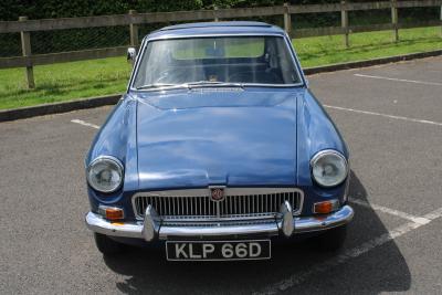 1966 MG B GT