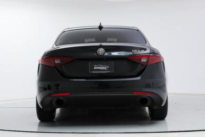 2022 Alfa Romeo Giulia