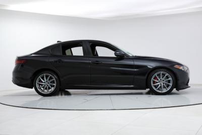 2022 Alfa Romeo Giulia