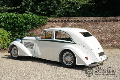 1933 Bentley 3&frac12; litre &ldquo;Streamline&rdquo; by Park Ward &amp; Co