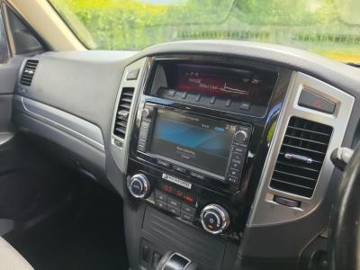 2017 Mitsubishi 3.2 DI-DC SG3 Auto 4WD Euro 6 5dr LWB