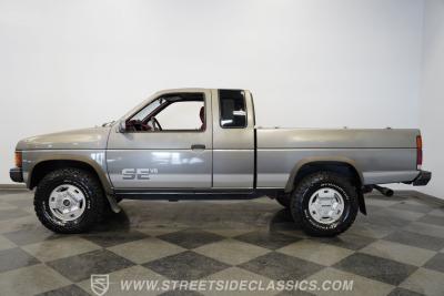 1989 Nissan 4x4 Hardbody Pick Up SE-V6