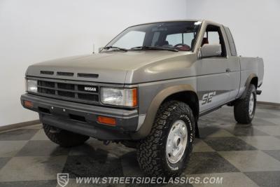 1989 Nissan 4x4 Hardbody Pick Up SE-V6