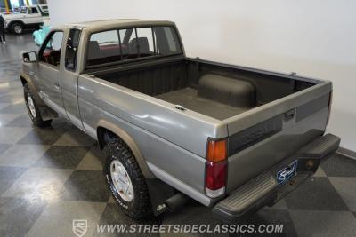 1989 Nissan 4x4 Hardbody Pick Up SE-V6