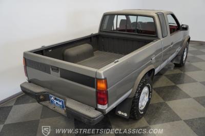 1989 Nissan 4x4 Hardbody Pick Up SE-V6