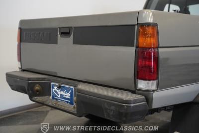 1989 Nissan 4x4 Hardbody Pick Up SE-V6