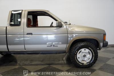 1989 Nissan 4x4 Hardbody Pick Up SE-V6