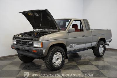 1989 Nissan 4x4 Hardbody Pick Up SE-V6