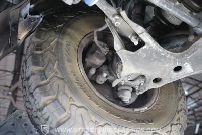 1989 Nissan 4x4 Hardbody Pick Up SE-V6