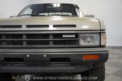1989 Nissan 4x4 Hardbody Pick Up SE-V6