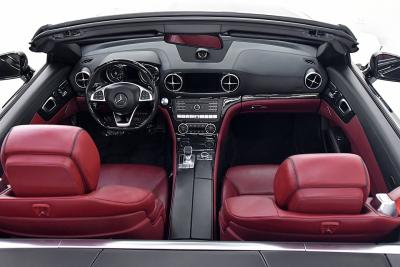 2019 Mercedes - Benz SL550