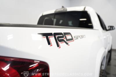 2018 Toyota Tacoma TRD SPORT