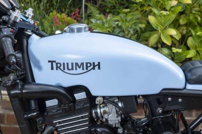 1996 Triumph DAYTONA 900 CAFE RACER