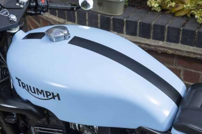 1996 Triumph DAYTONA 900 CAFE RACER