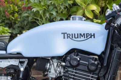 1996 Triumph DAYTONA 900 CAFE RACER