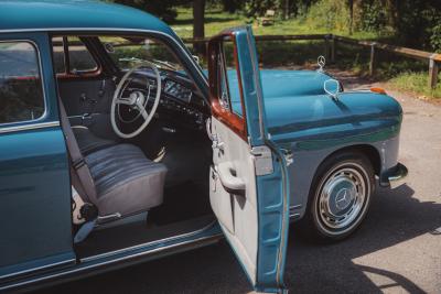 1956 Mercedes - Benz 220a Ponton