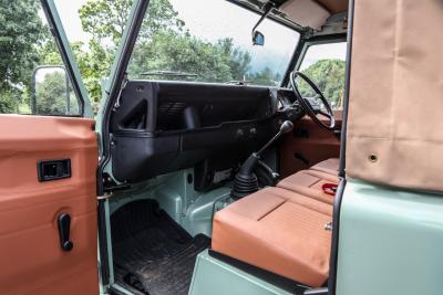 1989 Land Rover Defender 110 Soft Top