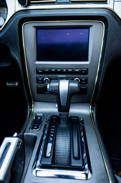 2009 Ford Mustang V6