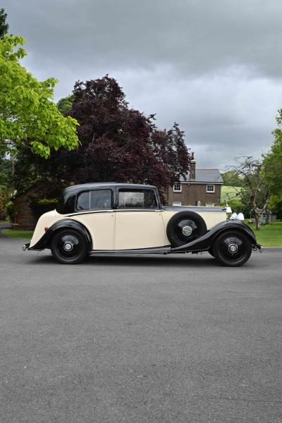 1937 Rolls - Royce 25/30 Saloon by Mann Egerton