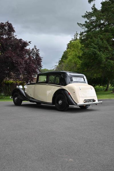 1937 Rolls - Royce 25/30 Saloon by Mann Egerton