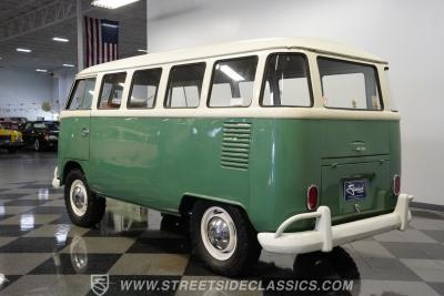 1974 Volkswagen Type 2 Kombi 13 Window