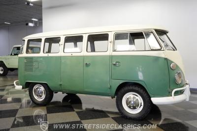 1974 Volkswagen Type 2 Kombi 13 Window