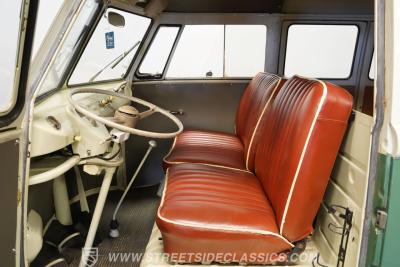 1974 Volkswagen Type 2 Kombi 13 Window