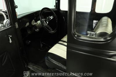 1930 Ford 5-Window Coupe