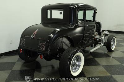 1930 Ford 5-Window Coupe