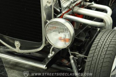 1930 Ford 5-Window Coupe
