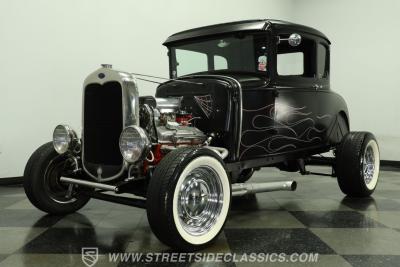 1930 Ford 5-Window Coupe