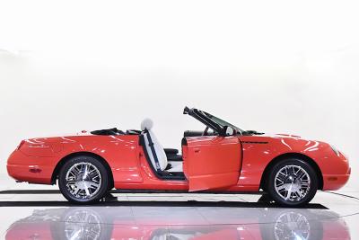 2003 Ford Thunderbird 007 Bond Edition