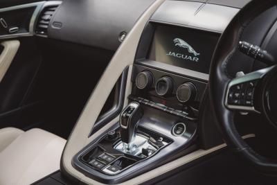 2018 Jaguar F-Type R-Dynamic Coup&eacute; (3.0-litre)